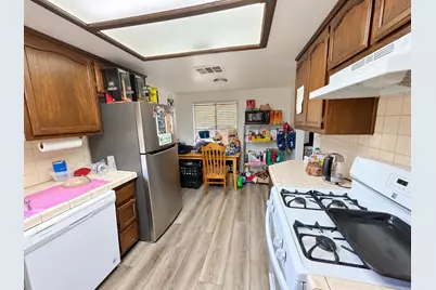 581 E Hoffer Street, Banning, CA 92220 - Photo 9