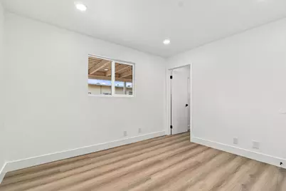 31810 Avenida La Gaviota, Cathedral City, CA 92234 - Photo 23