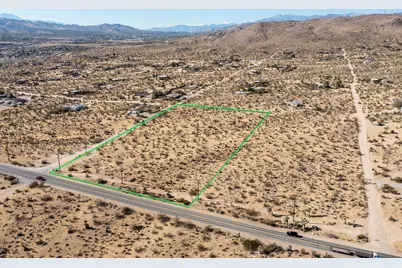 5610 Yucca Mesa Road, Yucca Valley, CA 92284 - Photo 13