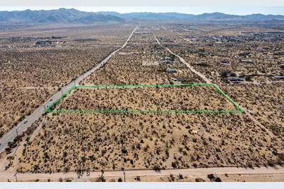 5610 Yucca Mesa Road, Yucca Valley, CA 92284 - Photo 15