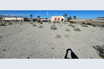 19207 Newhall Street, Desert Hot Springs, CA 92240 - Photo 3
