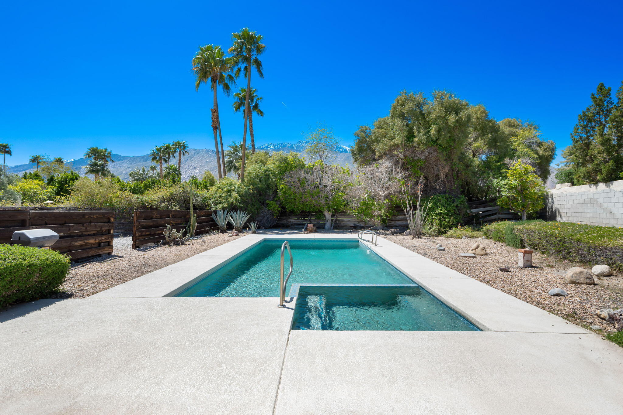 1265 N N Serena Circle, Palm Springs, CA 92262 - MLS 219093066 ...