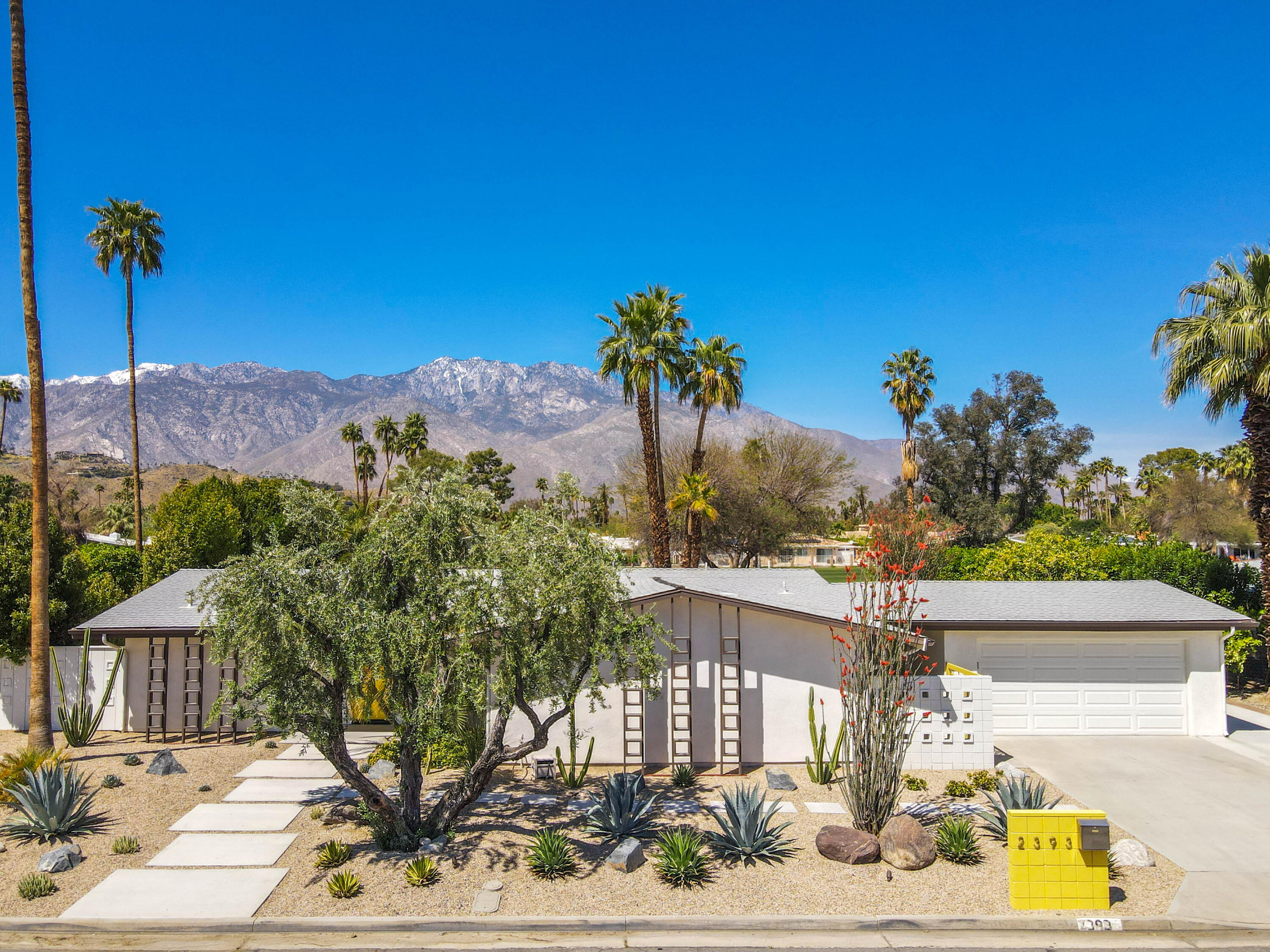 2393 S Brentwood Dr, Palm Springs, CA 92264 MLS 219093414 Coldwell