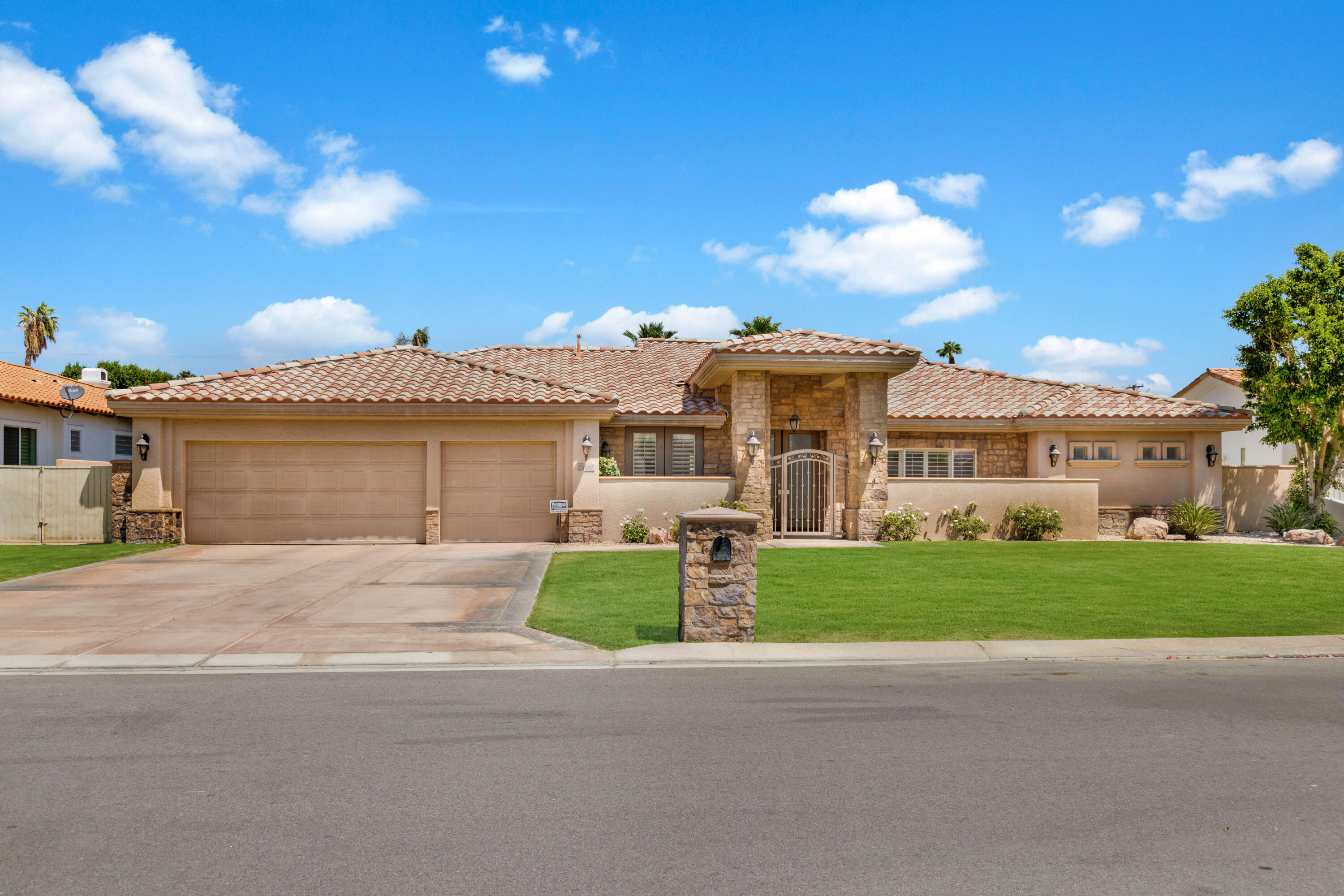 79180 Bermuda Dunes Dr, Bermuda Dunes, CA 92203 MLS 219094663