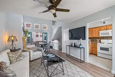 8562 W West Knoll Drive #10, West Hollywood, CA 90069 - Photo 1