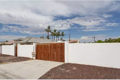 52162 Avenida Velasco, La Quinta, CA 92253 - Photo 1