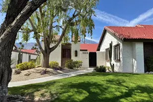 2255 E Miramonte Cir, Palm Springs, CA 92264 - Photo 1