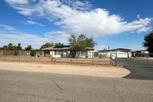 15786 El Centro St, Hesperia, CA 92345 - Photo 1