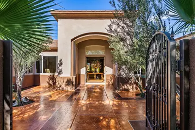18 Calais Circle, Rancho Mirage, CA 92270 - Photo 1