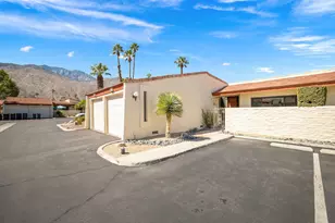 2077 S Caliente Dr, Palm Springs, CA 92264 - Photo 1