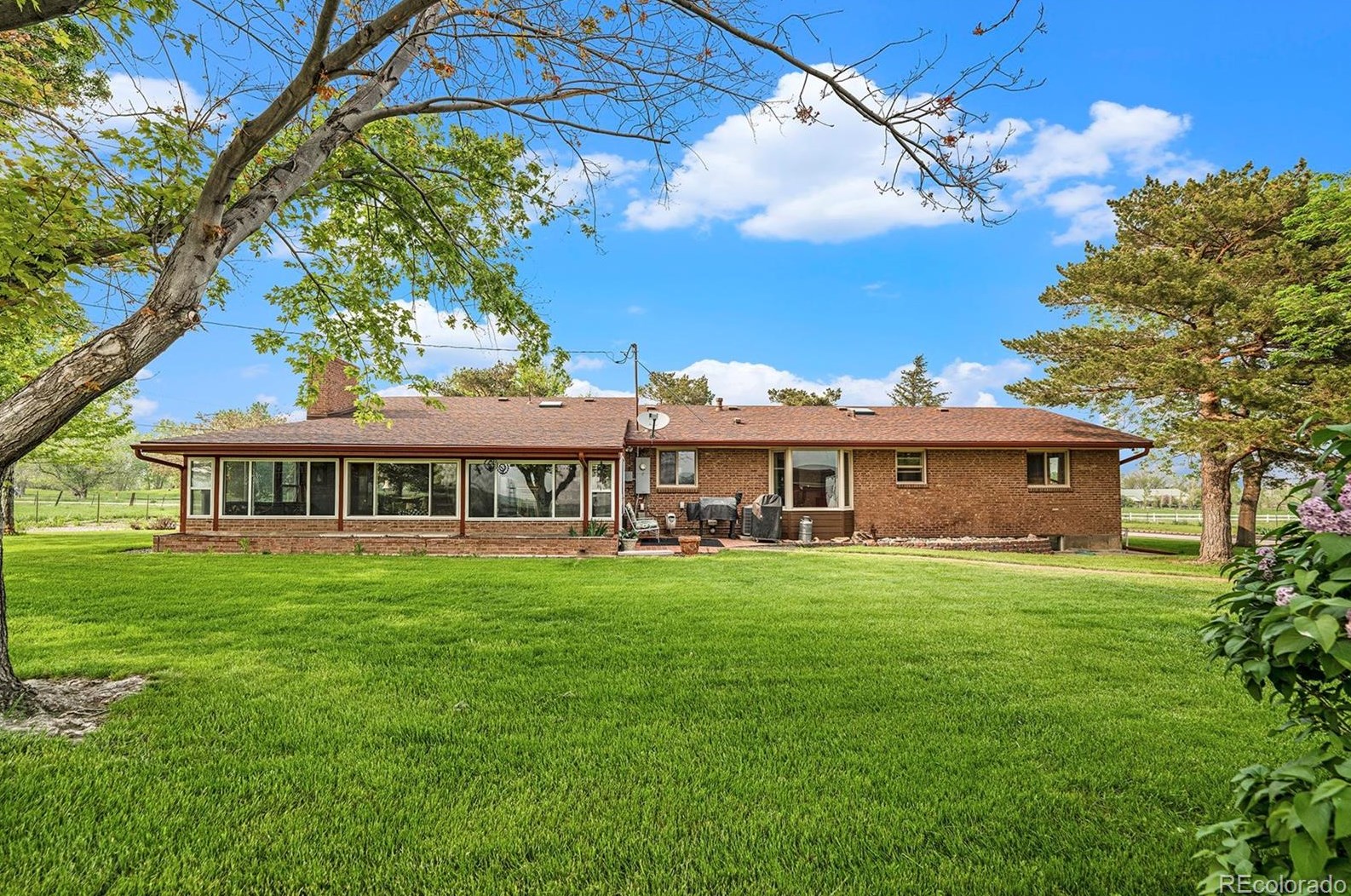 13570 96th Ave, Arvada CO  80005-1302 exterior