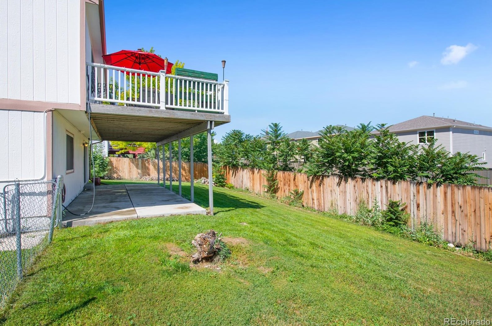 9935 Wagon Trl Dr, Littleton CO 80123-1955 exterior