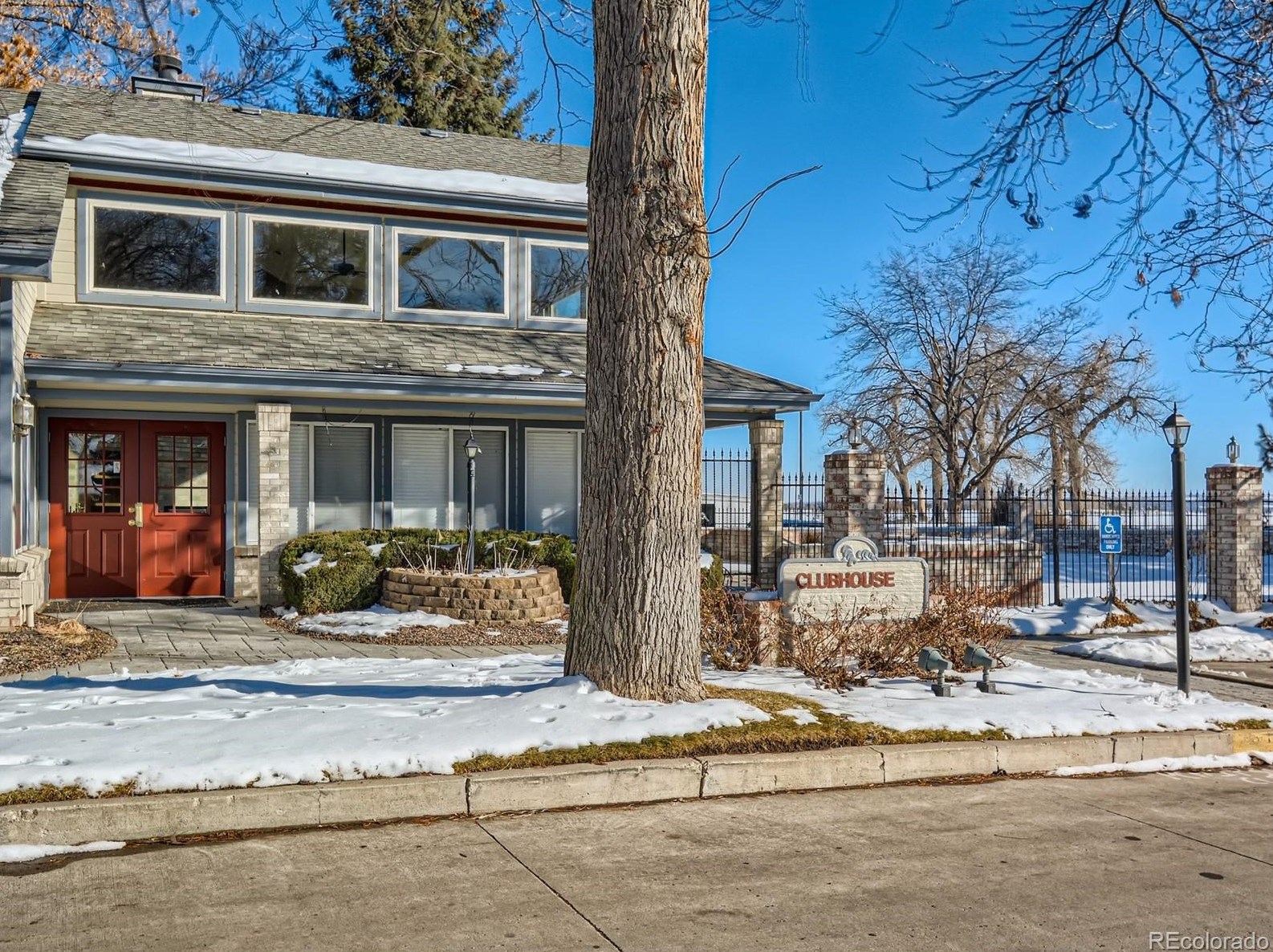 4301 Pierce St, Littleton CO  80123-1384 exterior