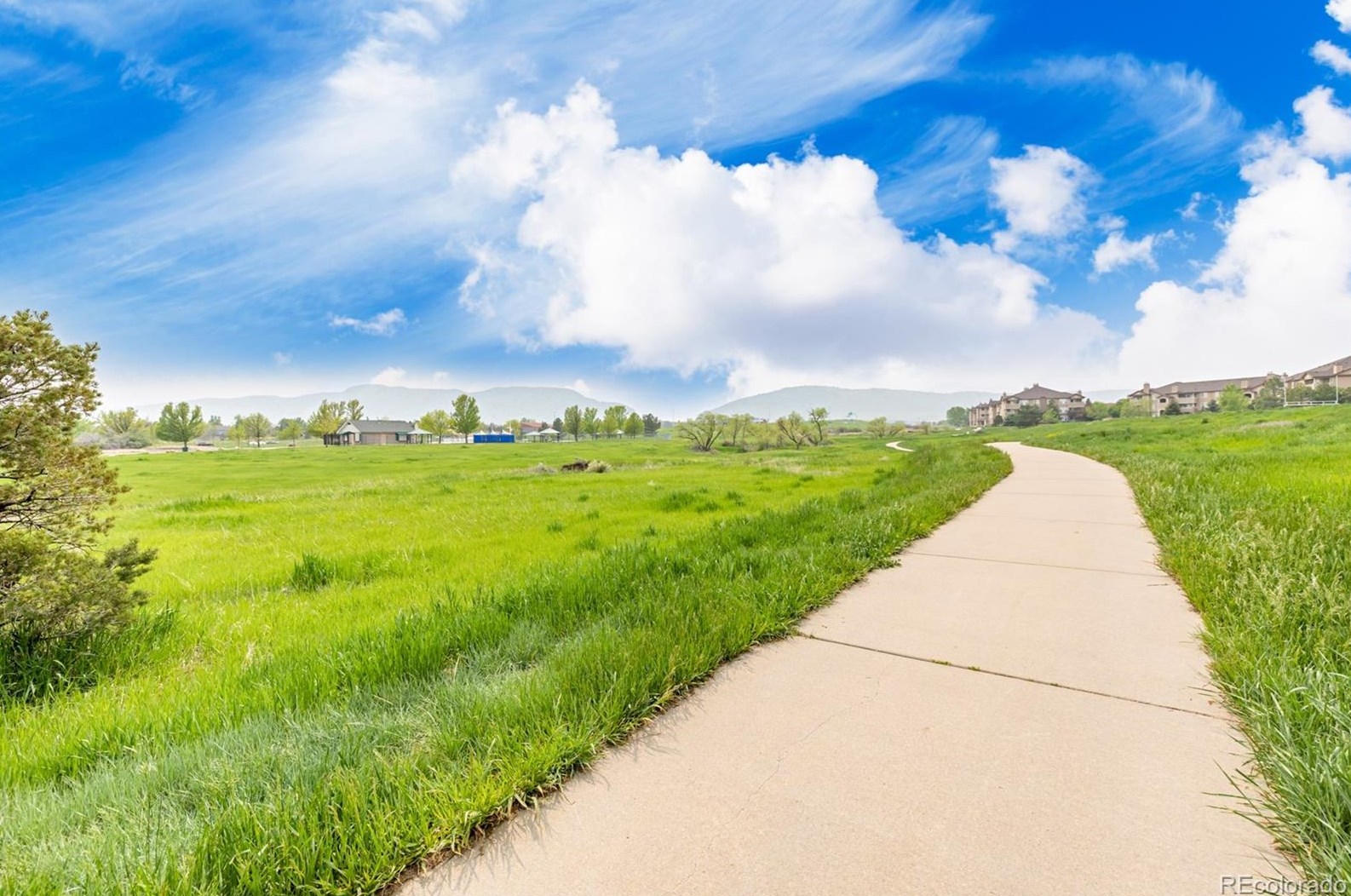 9137 Rockland Pl, Littleton CO 80128-8321 exterior