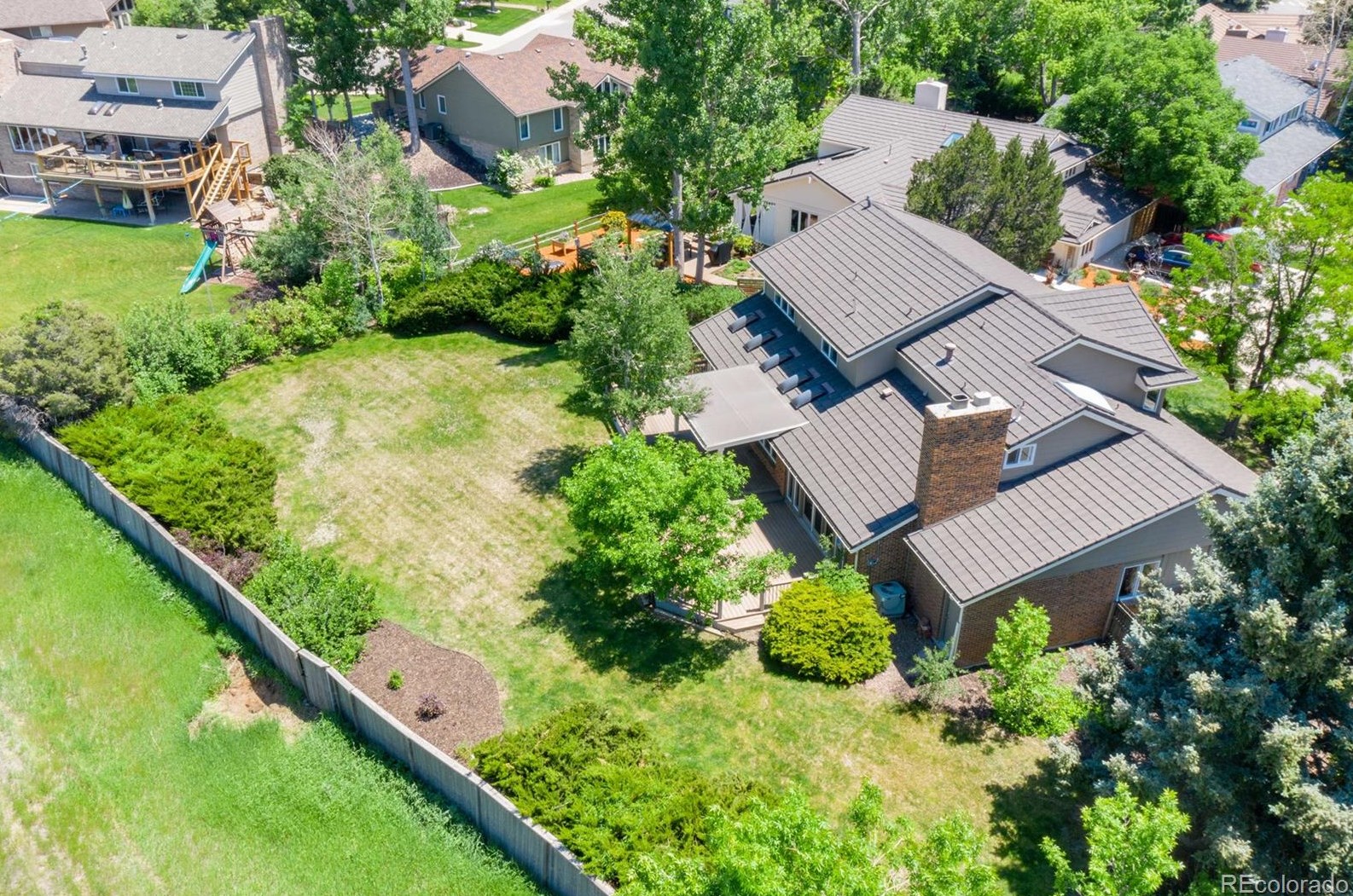 7706 Clermont Ct, Littleton CO  80122-3707 exterior