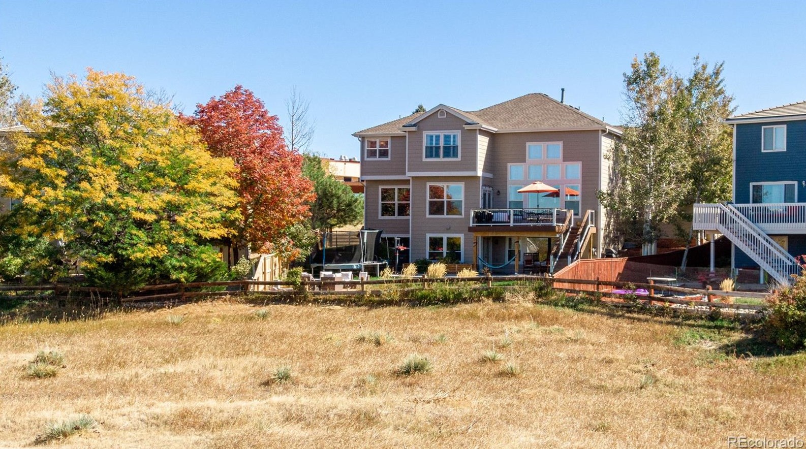 9461 Lark Sparrow Dr, Littleton CO 80126-5233 exterior