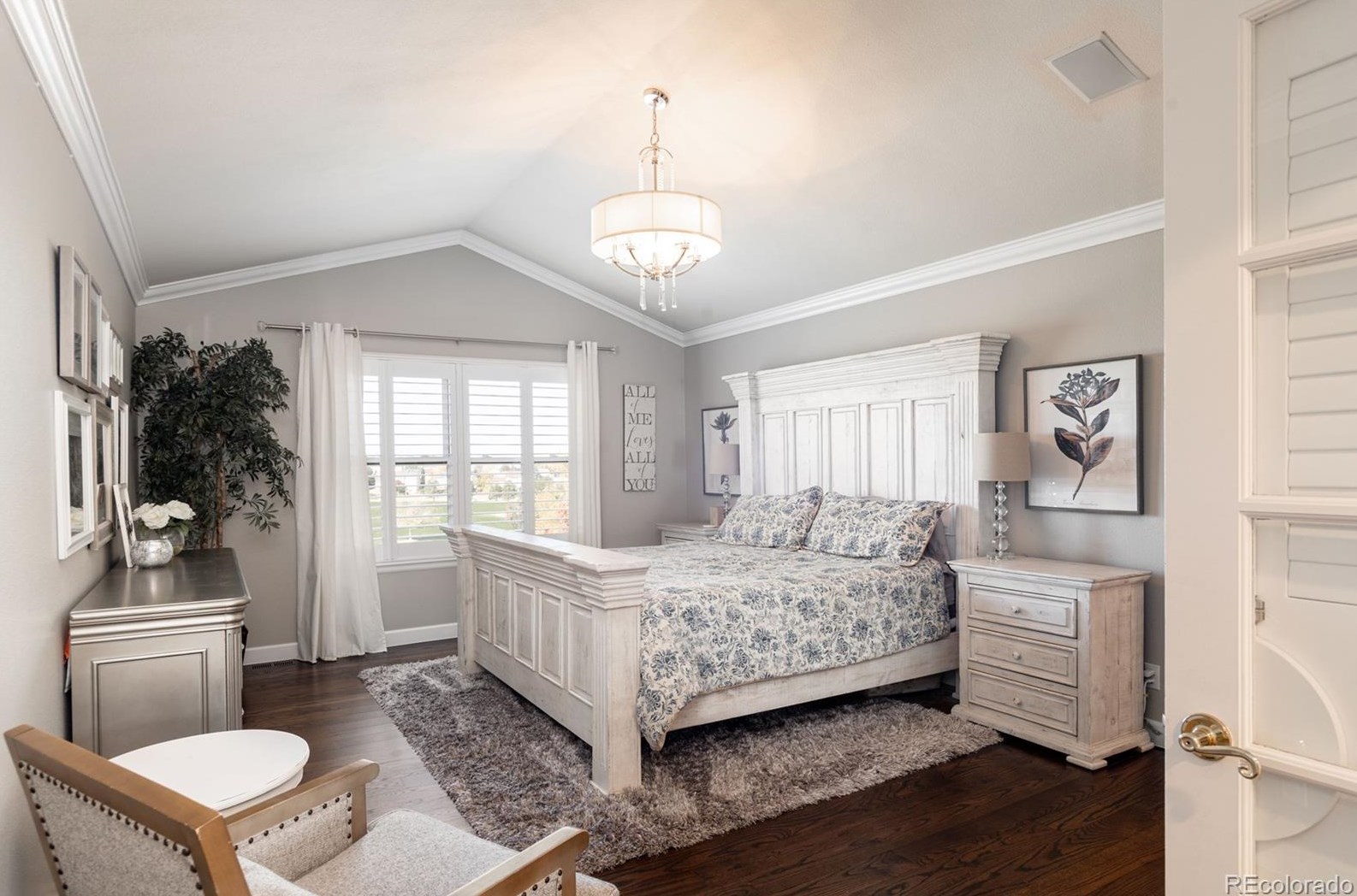 9461 Lark Sparrow Dr, Littleton CO 80126-5233 exterior