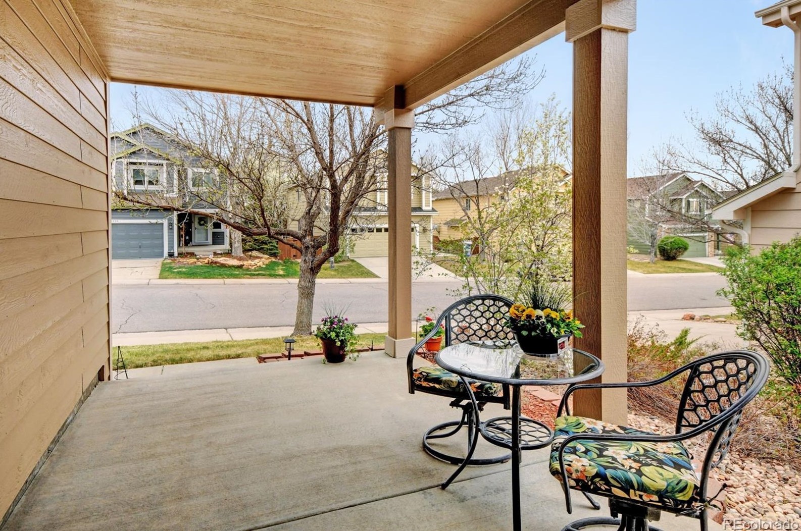 2337 Hyacinth Rd, Littleton CO 80129-4697 exterior