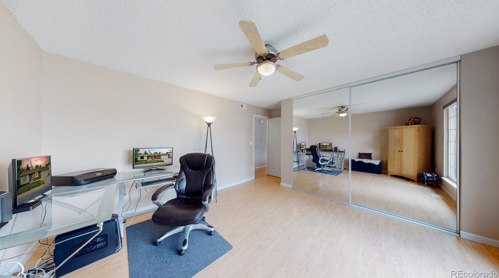 8542 Star Cir, Littleton CO 80128-6242 exterior