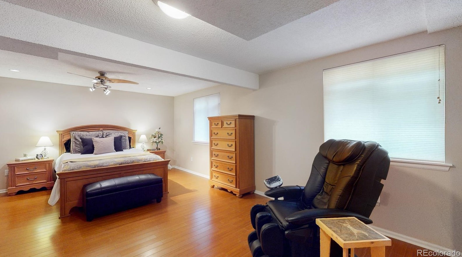 8542 Star Cir, Littleton CO 80128-6242 exterior