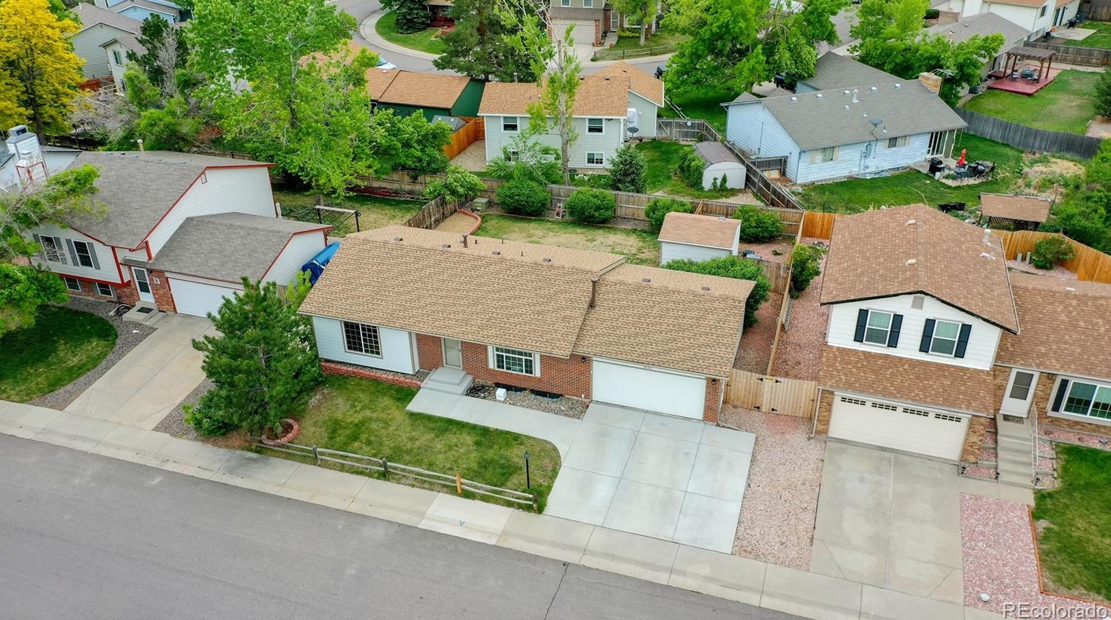 8542 Star Cir, Littleton CO 80128-6242 exterior