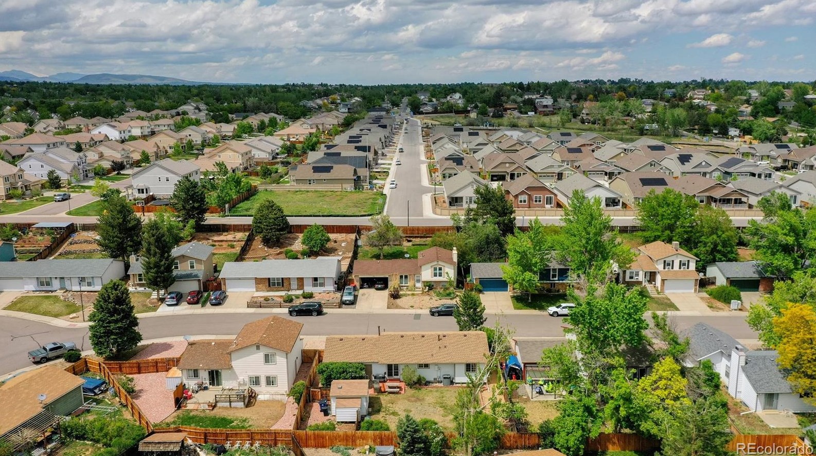 8542 Star Cir, Littleton CO 80128-6242 exterior