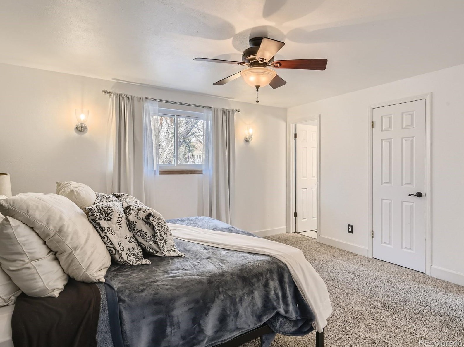 7003 Yukon St, Littleton CO 80128-6147 exterior