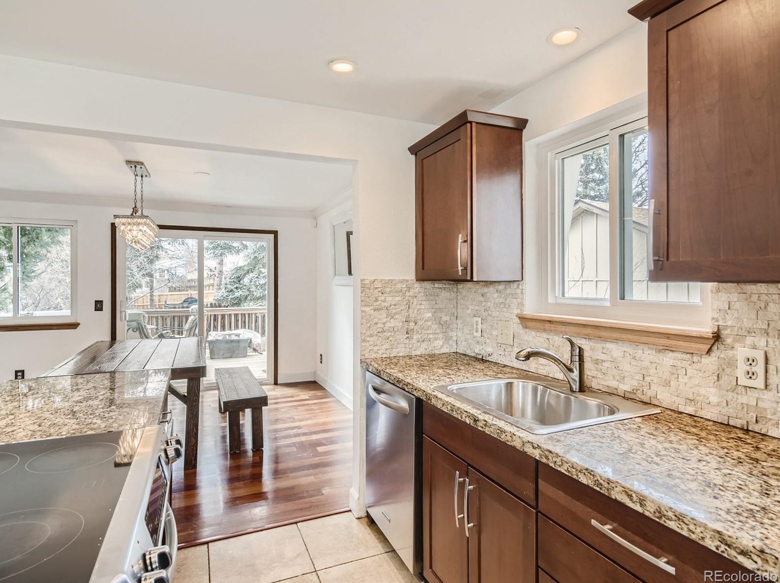 7003 Yukon St, Littleton CO 80128-6147 exterior