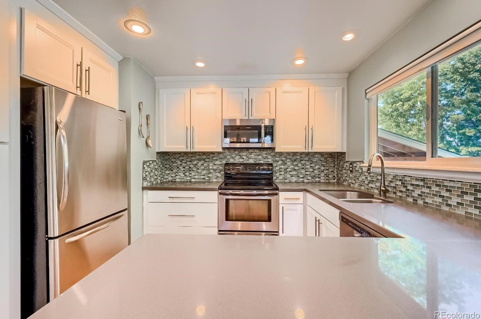 9251 Stargrass Cir, Littleton CO 80126-2262 exterior