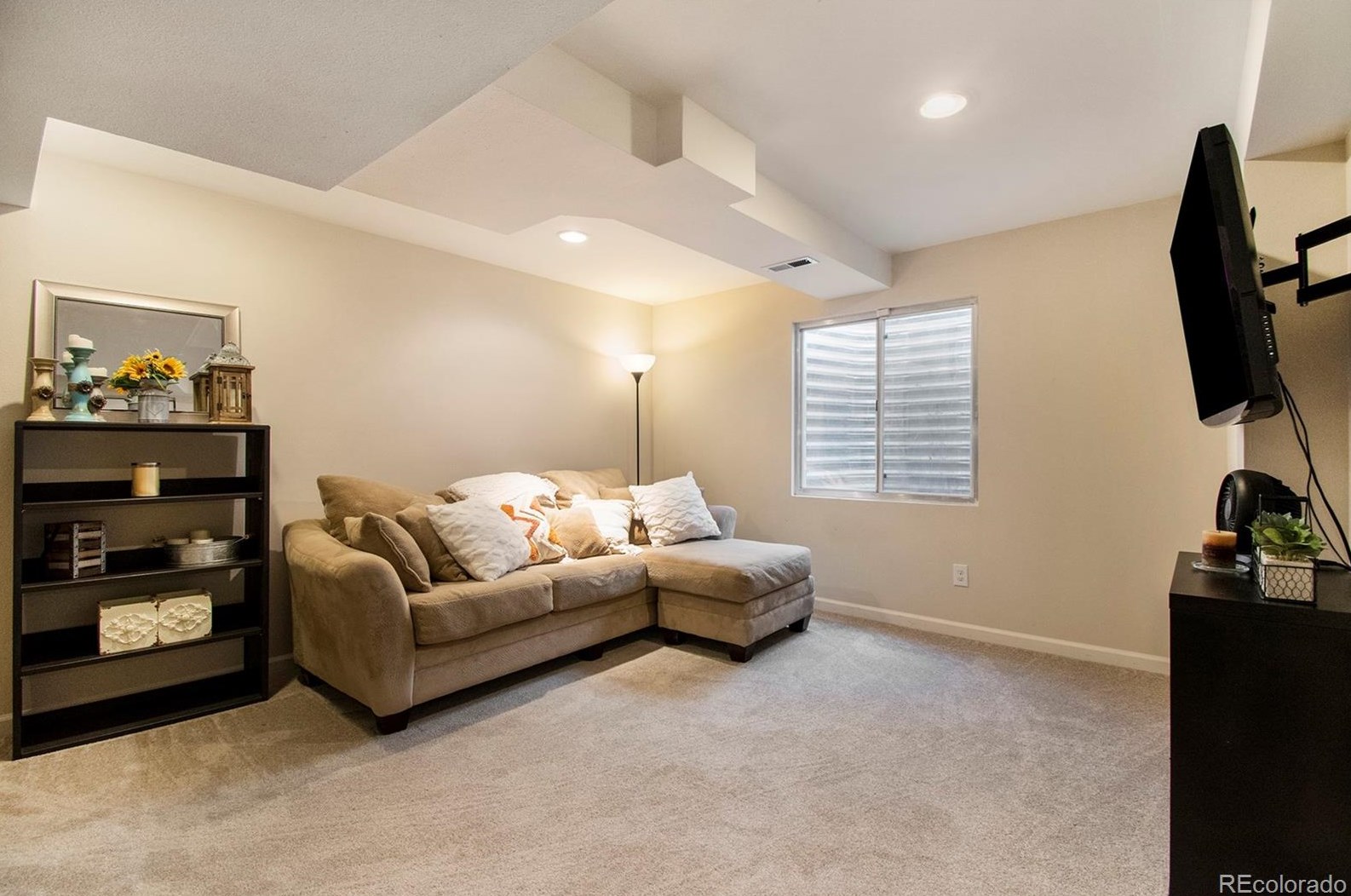 9681 Dover Way, Littleton CO 80123-3314 exterior