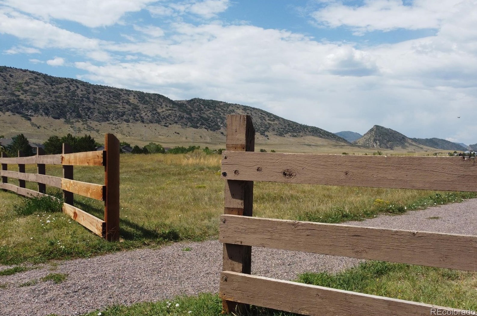 9681 Dover Way, Littleton CO 80123-3314 exterior