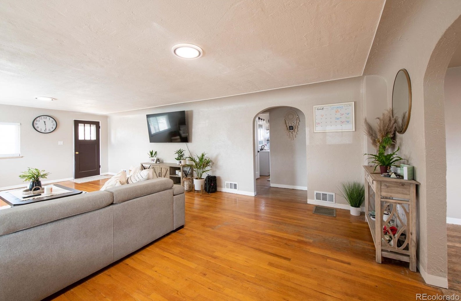 636 2nd Ave, Deer Trail CO exterior