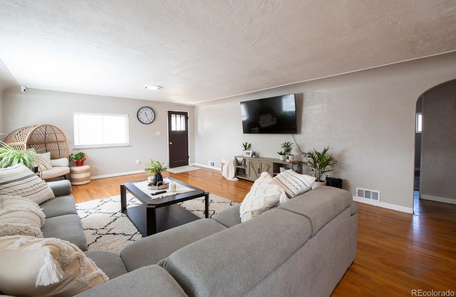 636 2nd Ave, Deer Trail CO exterior