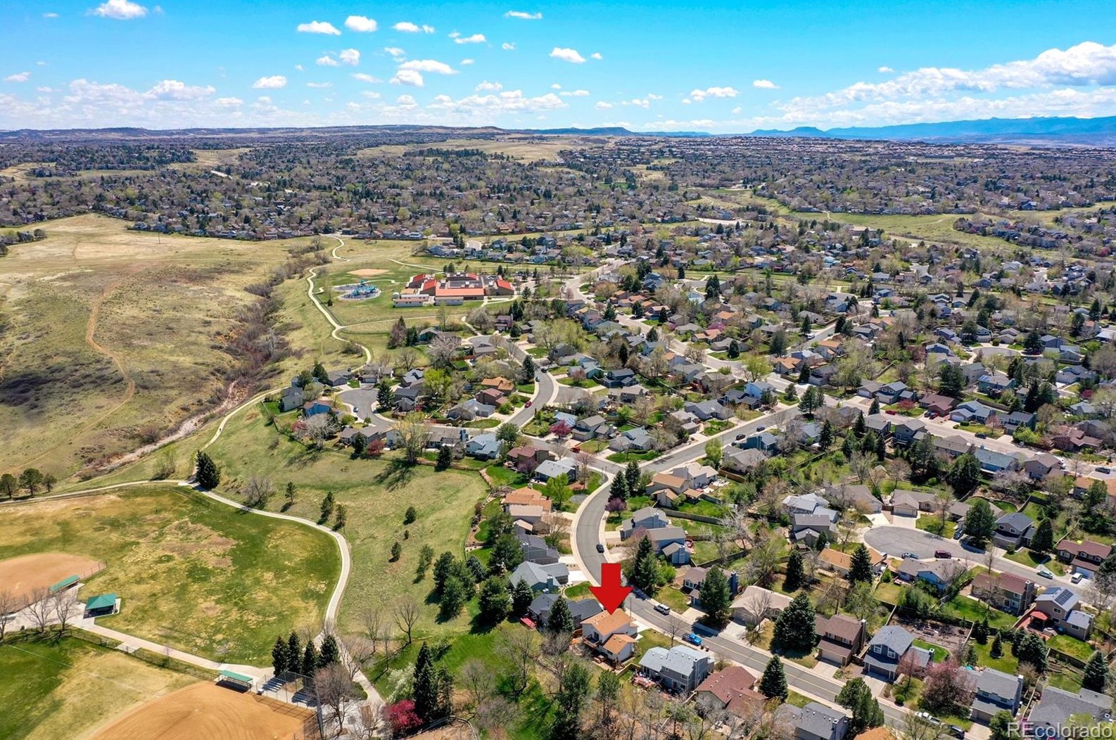 321 Mtn Cloud Cir, Littleton CO 80126-2213 exterior