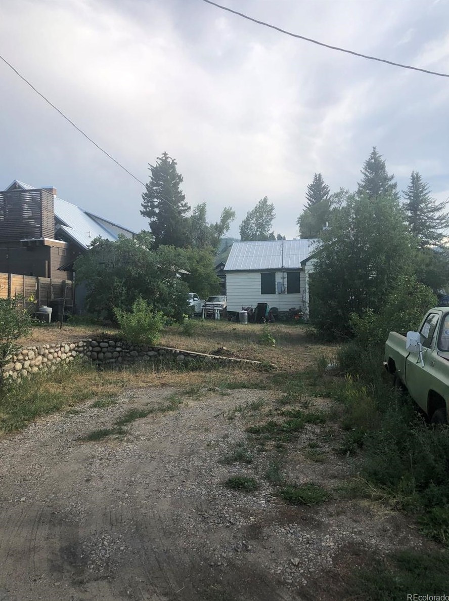 912 Oak St, Steamboat Springs CO  80487 exterior