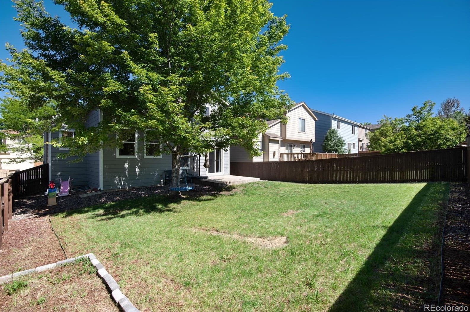 9820 Gatesbury Cir, Littleton CO  80126-6839 exterior