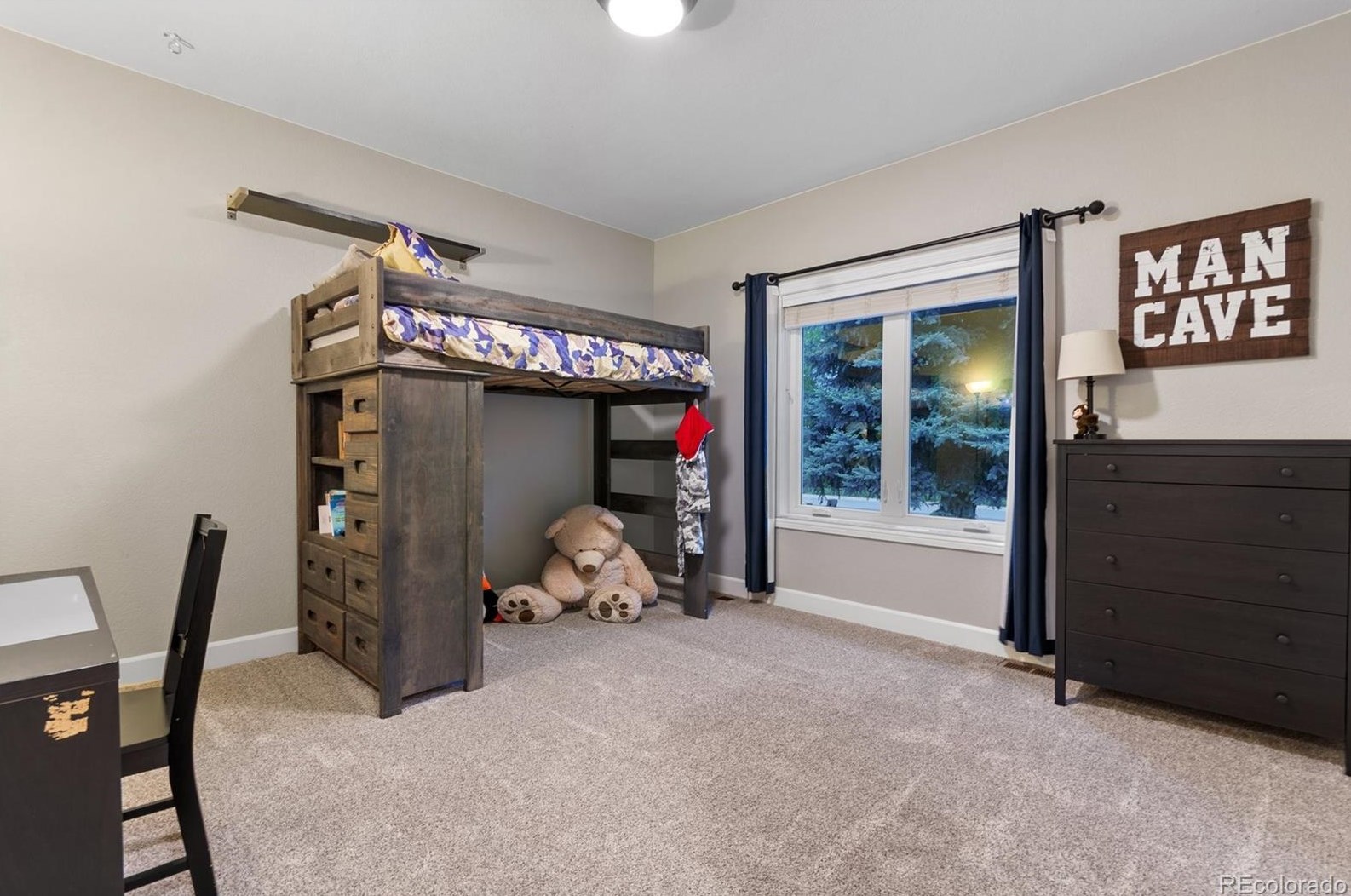 6220 Marion Way, Littleton CO 80121-2619 exterior