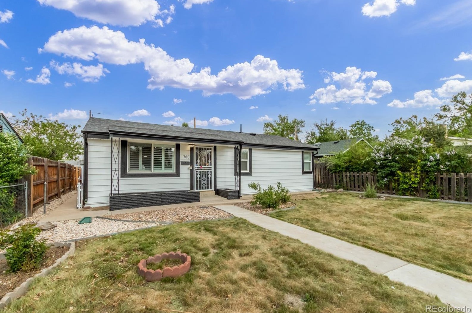760 Stuart St, Denver CO  80204-2939 exterior