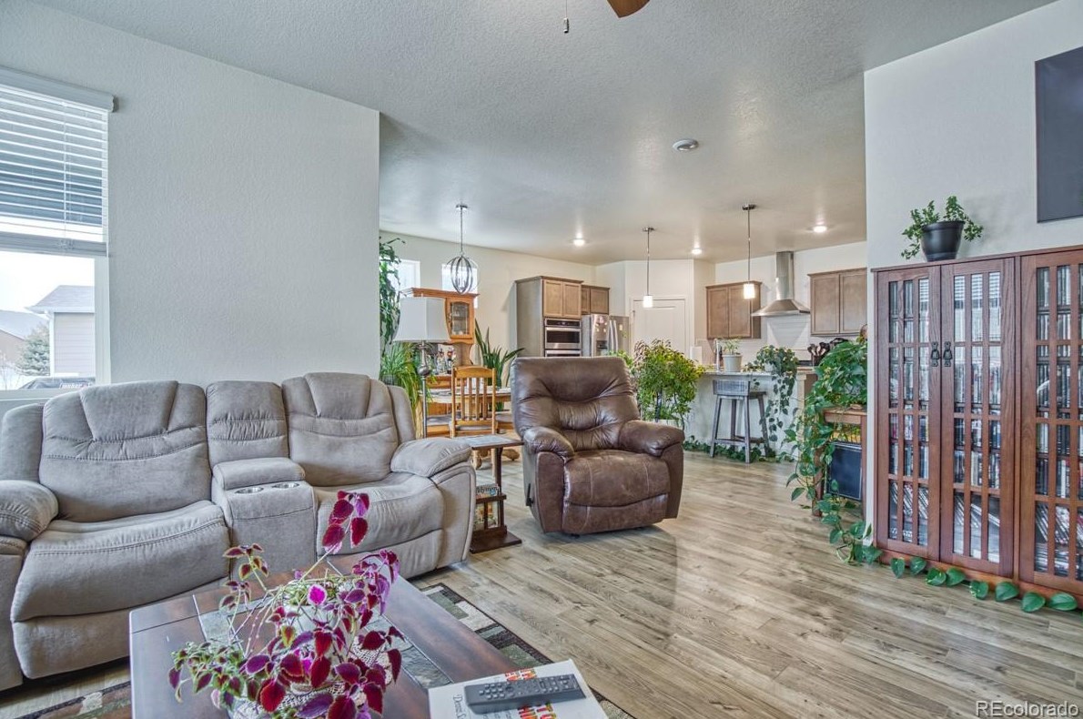 8810 Ferncrest St, Longmont CO  80504-3522 exterior