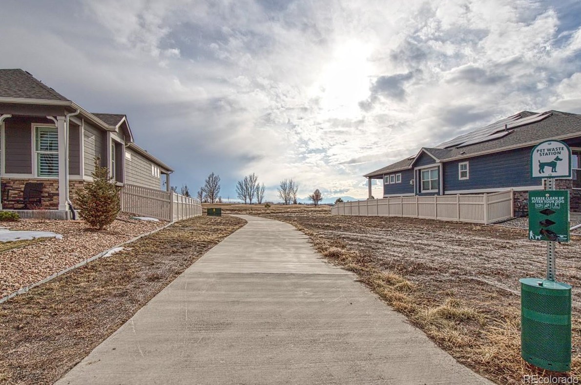 8810 Ferncrest St, Longmont CO  80504-3522 exterior