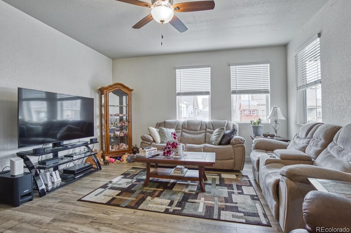8810 Ferncrest St, Longmont CO  80504-3522 exterior