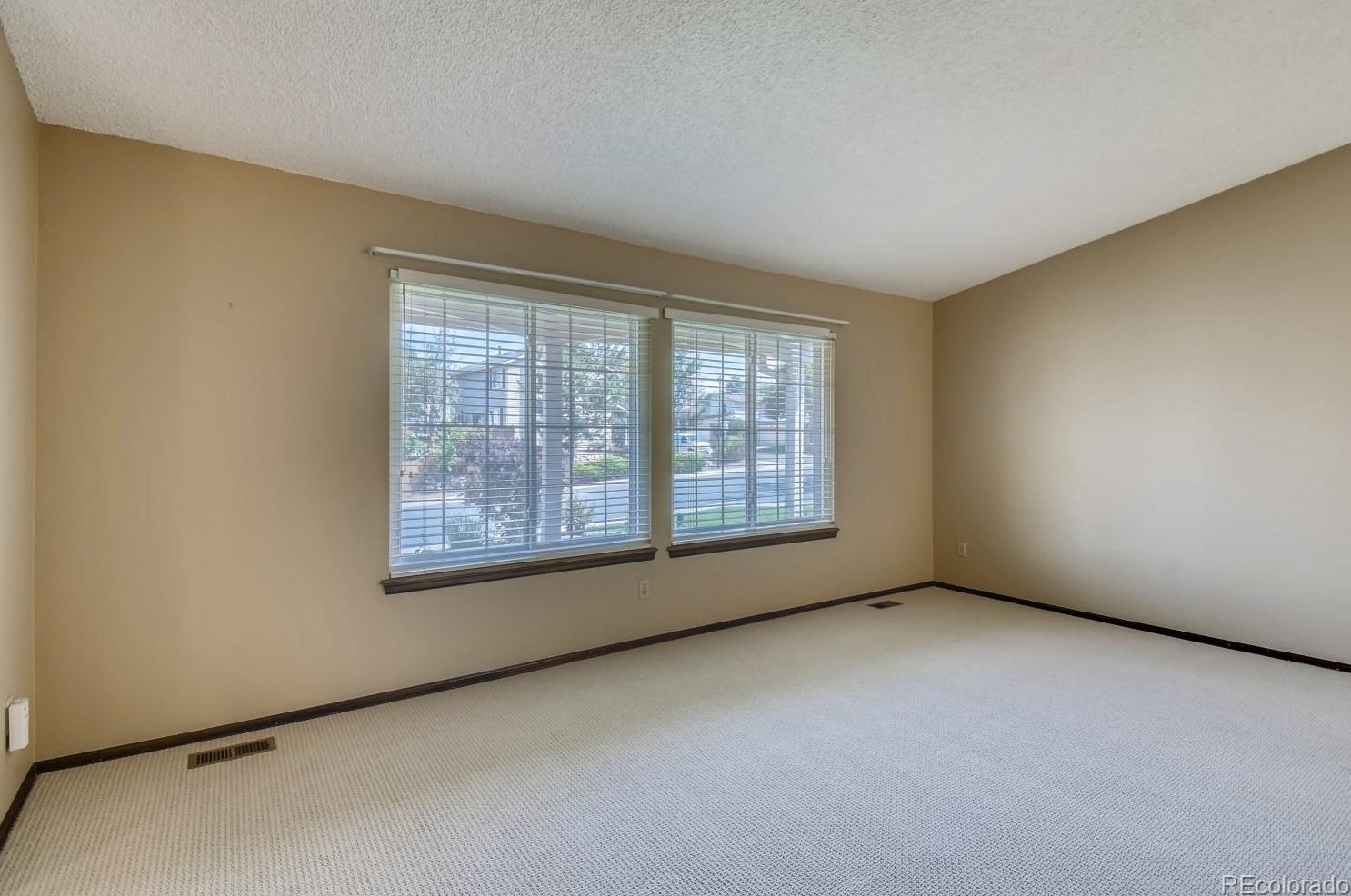 740 Pr Rdg Rd, Littleton CO 80126-2038 exterior