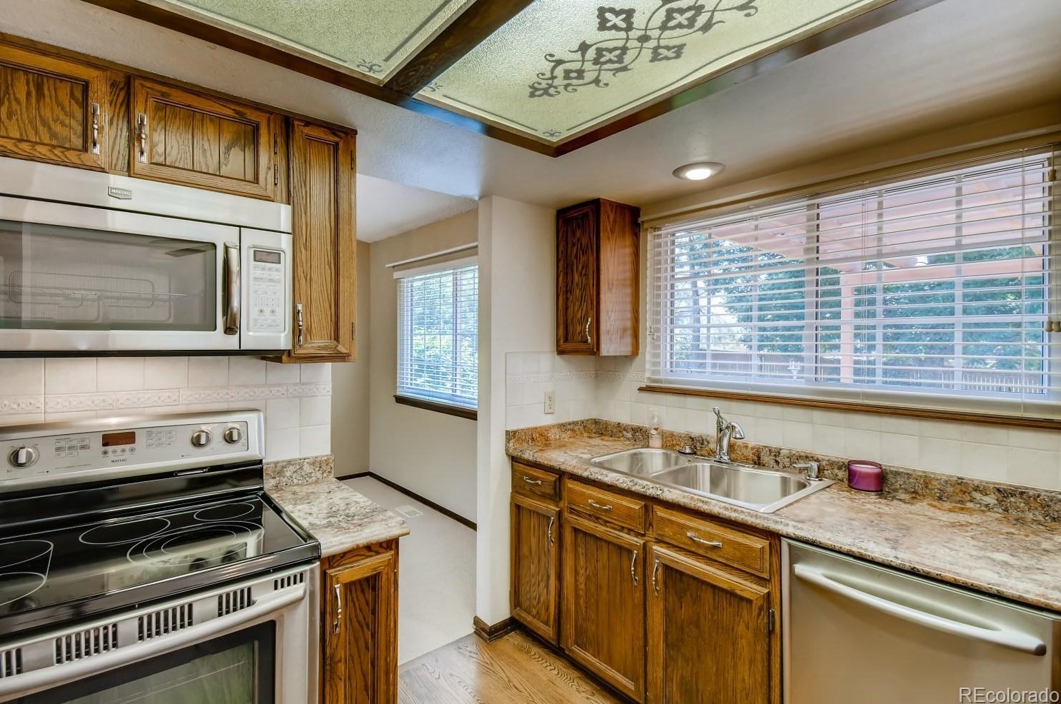 740 Pr Rdg Rd, Littleton CO 80126-2038 exterior