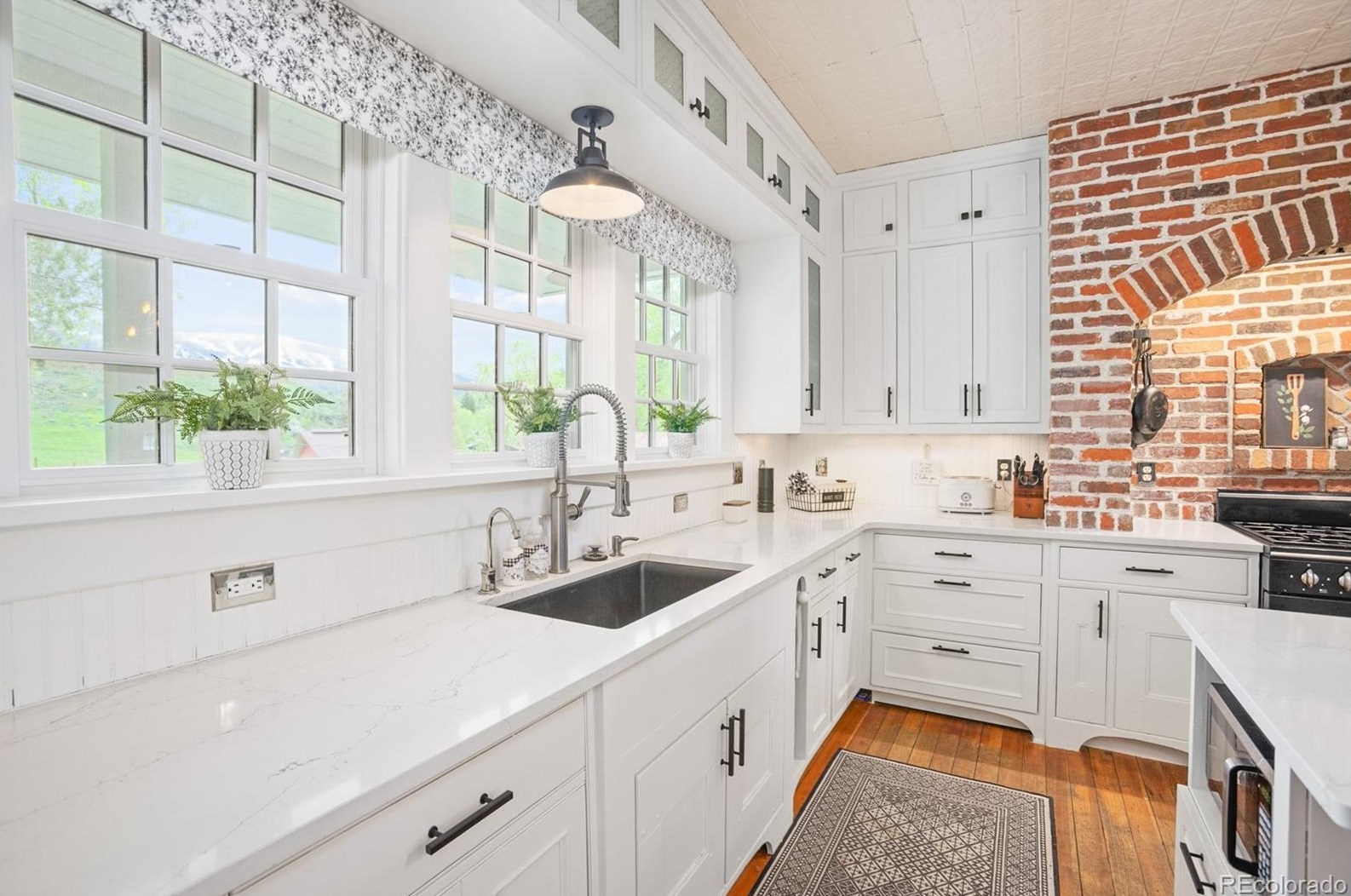 15 Nob St, Steamboat Springs CO  80487-4911 exterior