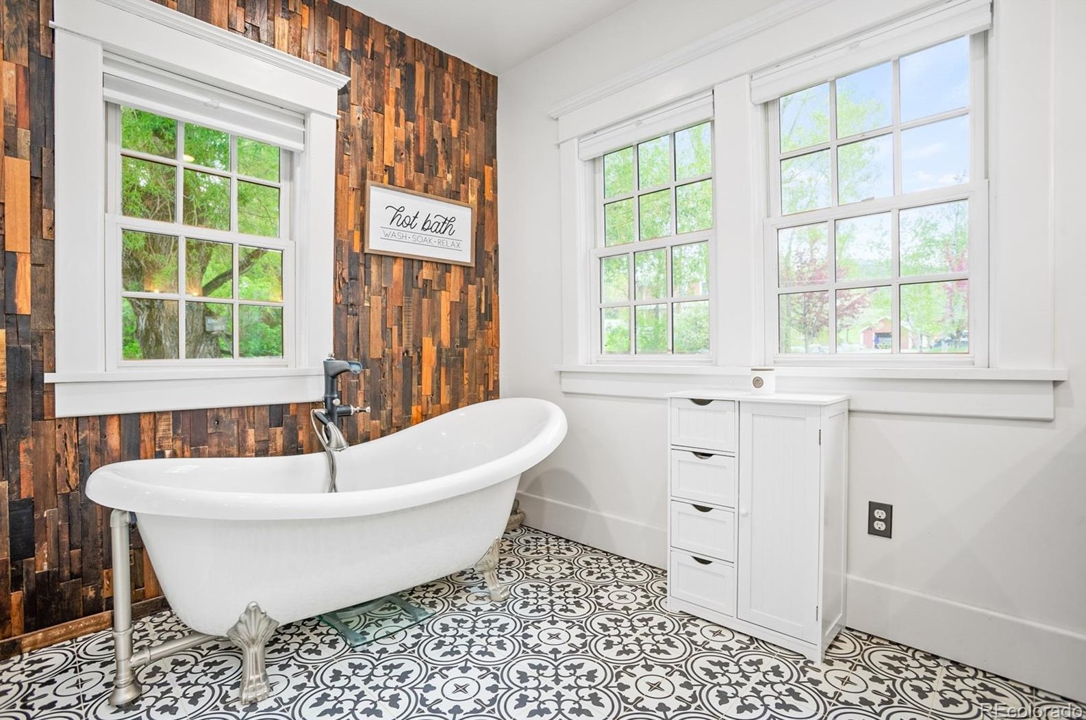 15 Nob St, Steamboat Springs CO  80487-4911 exterior