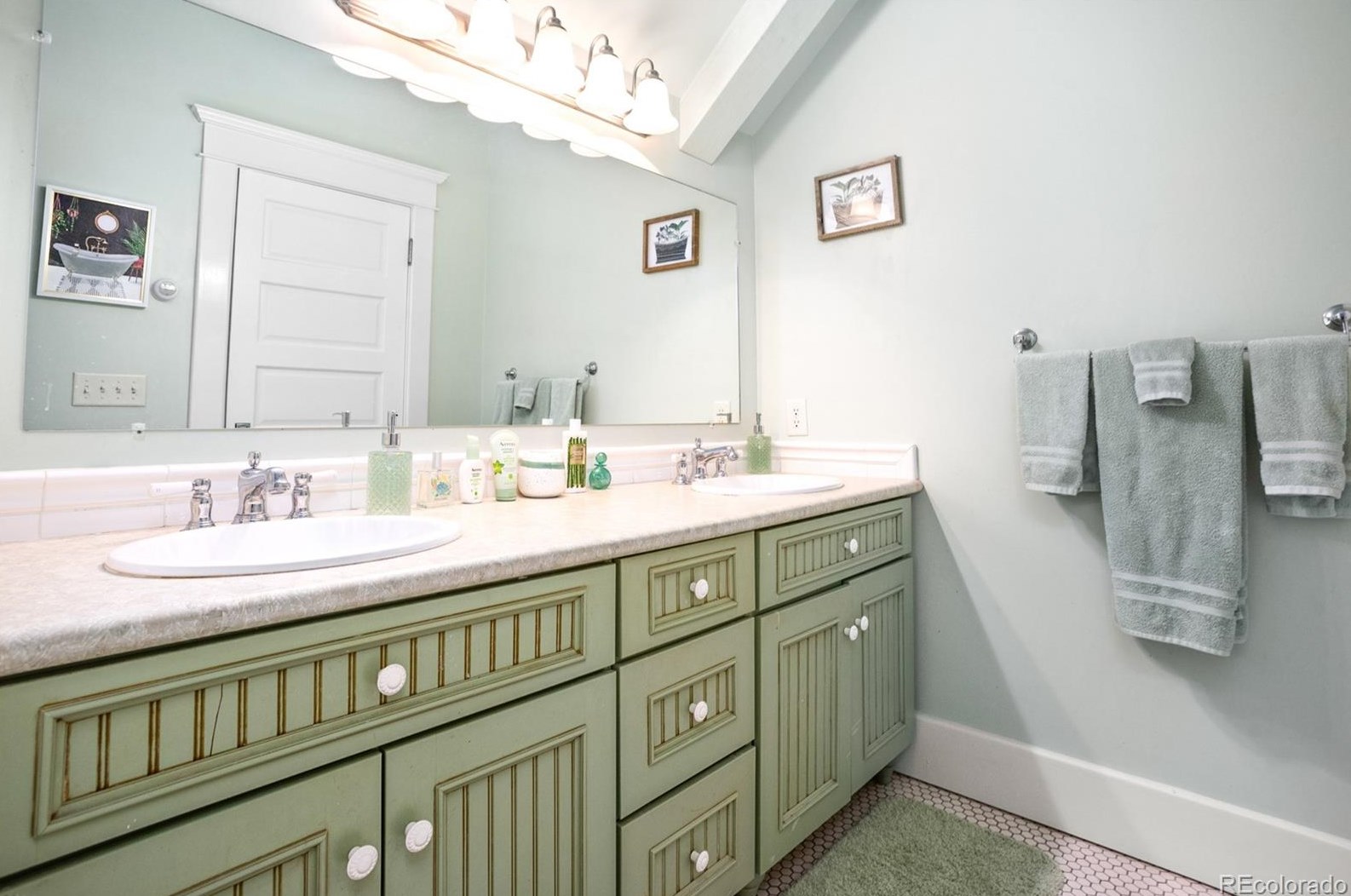 15 Nob St, Steamboat Springs CO  80487-4911 exterior