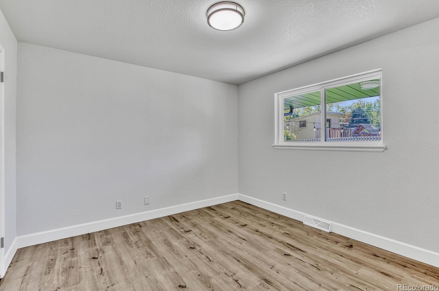 6728 Arapahoe Dr, Littleton CO  80120-3762 exterior