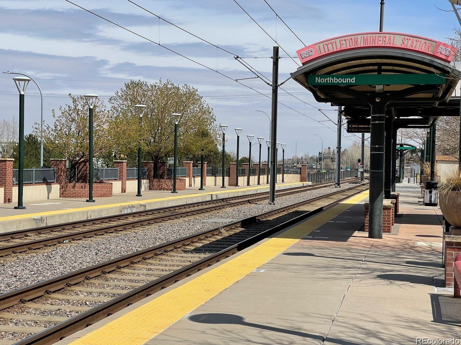 2972 Long Dr, Littleton CO  80120-8142 exterior