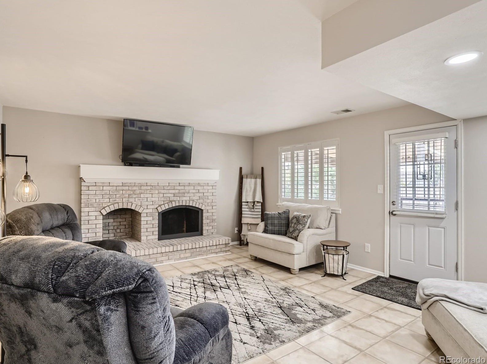 11542 Berry Ave, Littleton CO  80127-1836 exterior