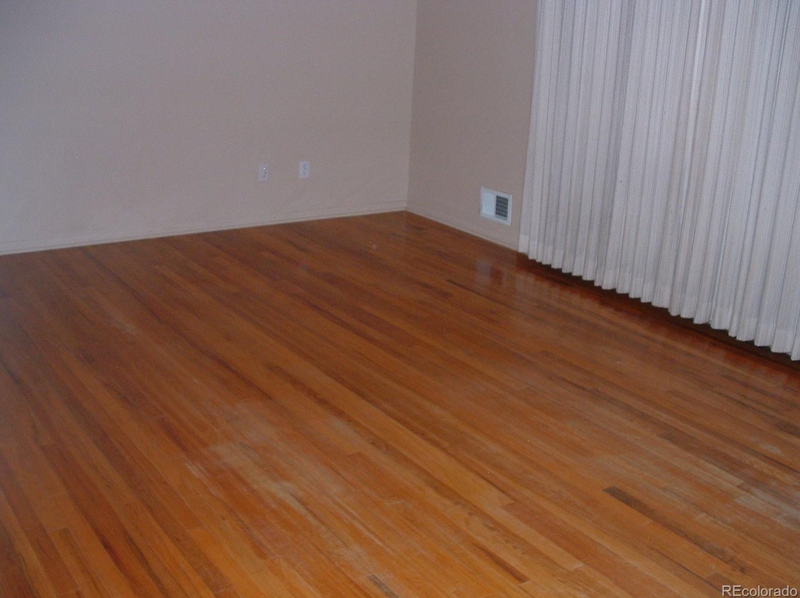 6588 Logan St, Littleton CO 80122 exterior